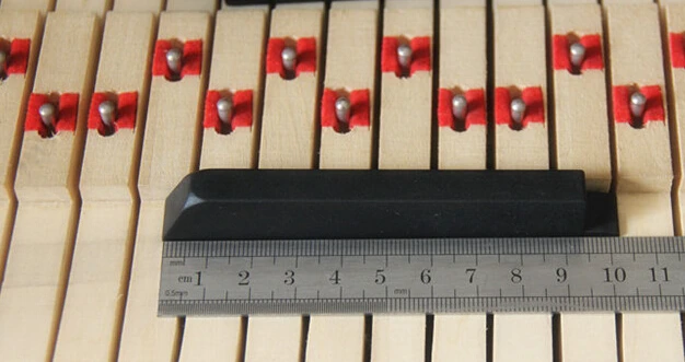 

Пианино-черная кожа, шлифованная песчано-черная кожа для здоровья.(36 a)