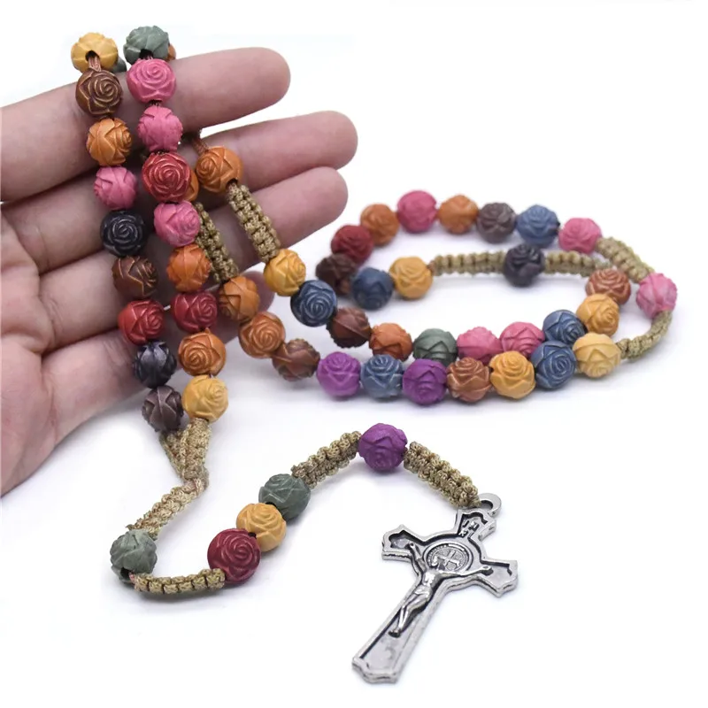 

Colored Rose Bead Cross Pendant Rosary Necklace Christ Jesus Religious Handmade Christian Prayer Jewelry Gift Accessories