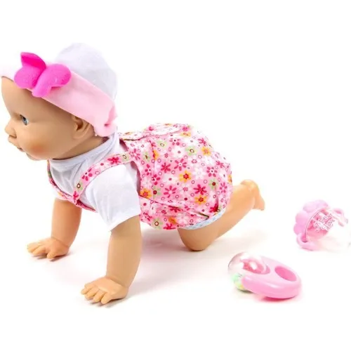 Милый ребенок хикает и ползает