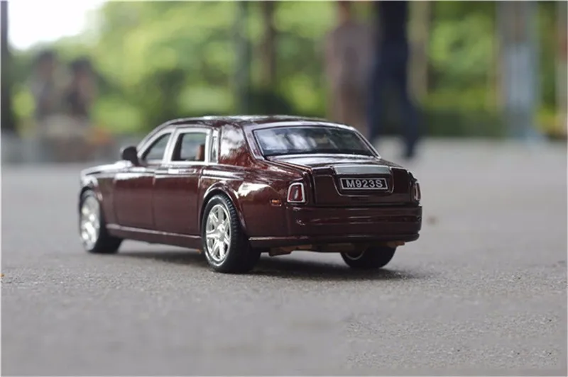 1/24 модель автомобиля Rolls-Royce Phantom удлиненный светильник из литого под давлением сплава Sixdoor модель светильник отличная игрушка-Имитация Коллекция подарков