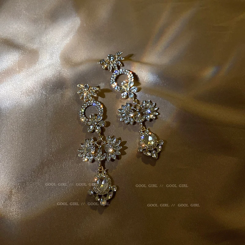 

Temperament Women's Exaggerated Rhinestones Flower Long Dangle Earrings Accessories Europe and America Fashion Female Jewelry