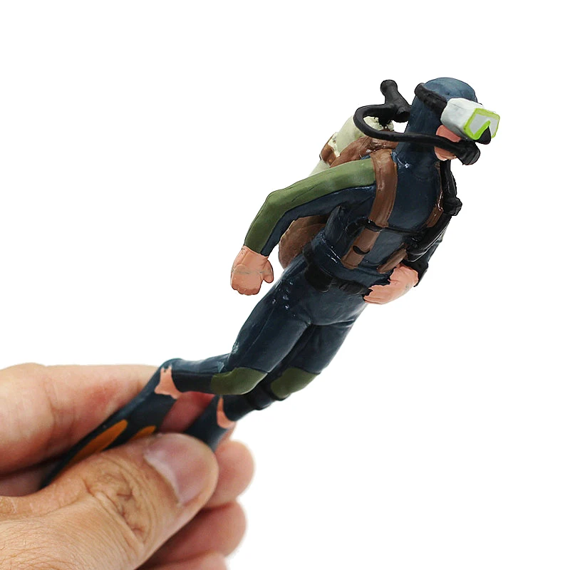 

Ocean Diving Diver Action Figure Sea Animal Model Humpback Whale Shark Aquarium Miniature Decor Fish Tank Accessory Figurine Toy