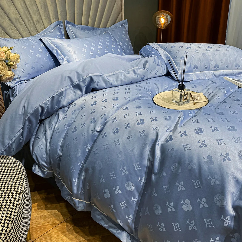 

High-grade Light Luxury Pure Cotton Four-piece Set 100 Cotton Skin Sheets Simple Modern Fashion Big Brand Bedding