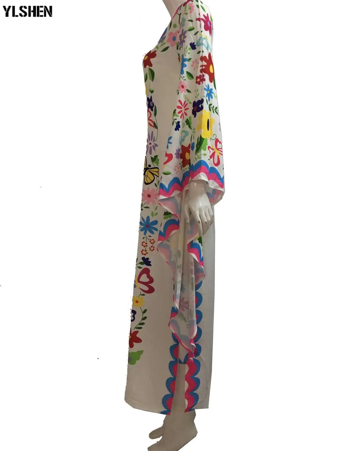 Женское длинное платье в африканском стиле белое с бабочкой и принтом виде