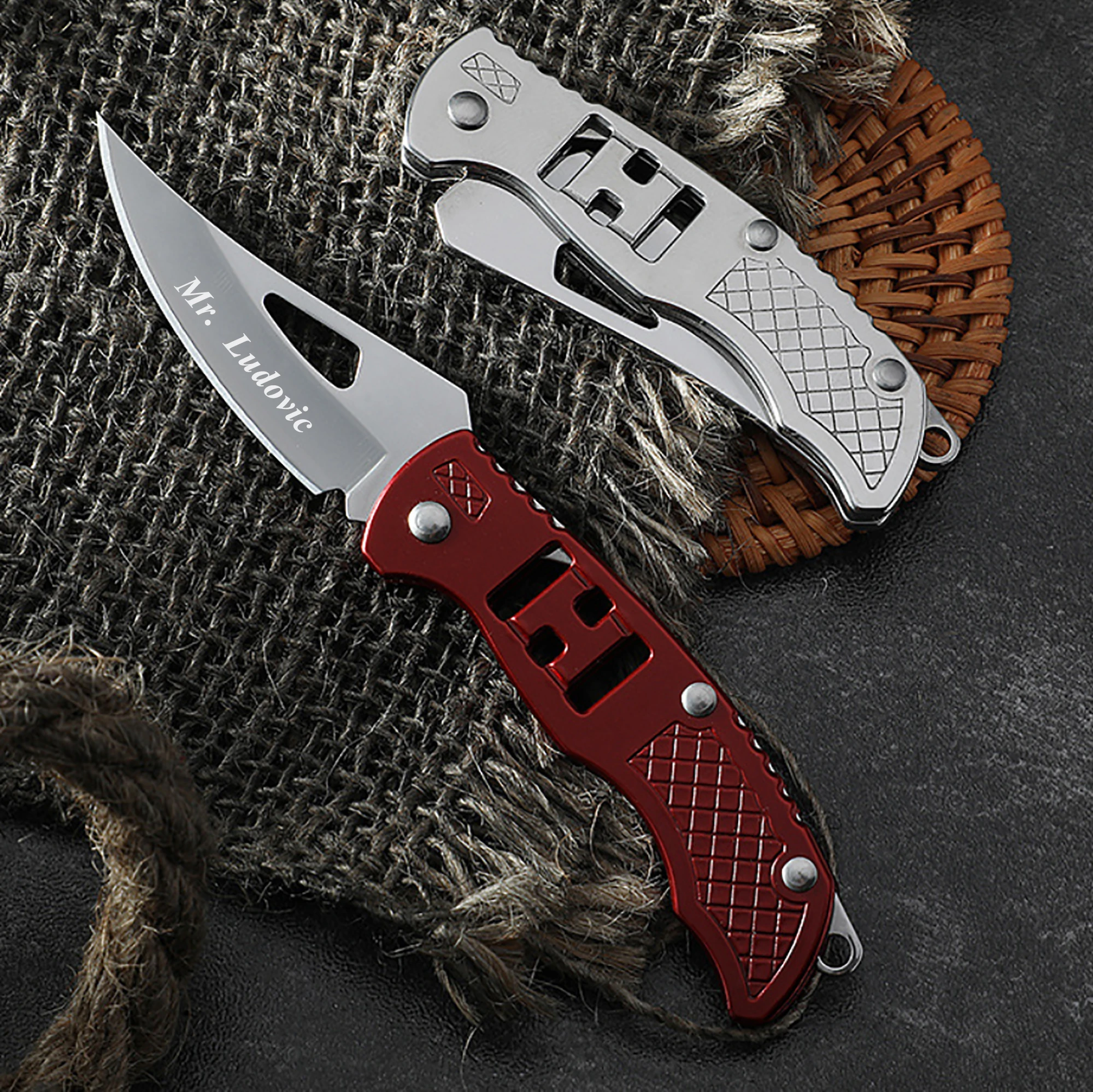 

Hot Selling Top Quality steel Handle foldable Knives easy to carry in handbags custom engrave free with any name brand by laser