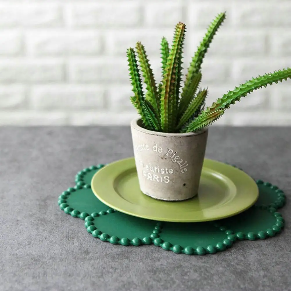 Кружевной коврик с краями современный стильный красивый силиконовый обеденный