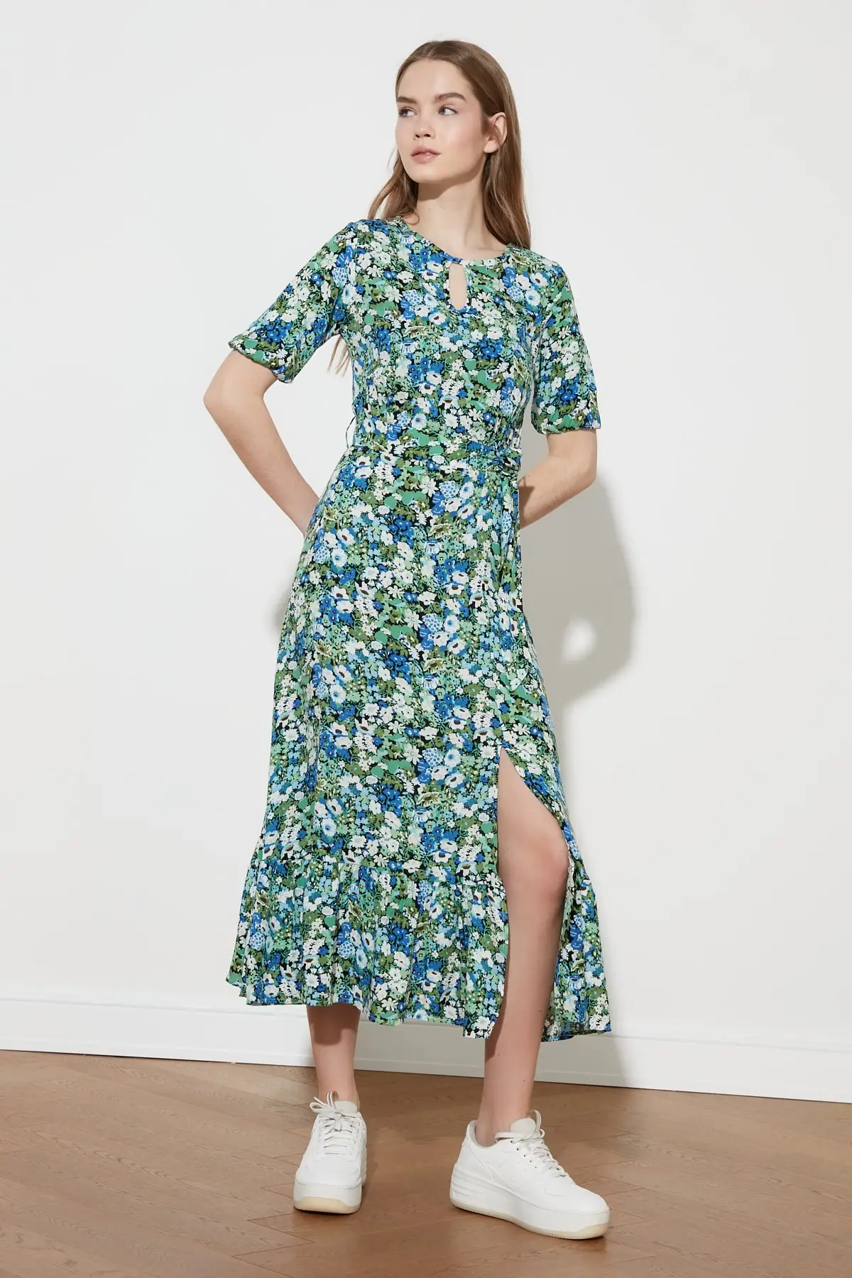 Trendyol платье в горошек с поясом TWOSS19XM0064|Женские платья| |