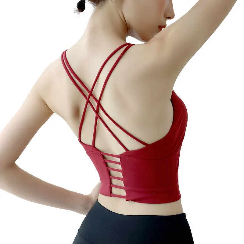 

Strappy Pull-on Sports Bra with Cross Back Design Padded Yoga Tank Top Fitness Underwear for Women J55