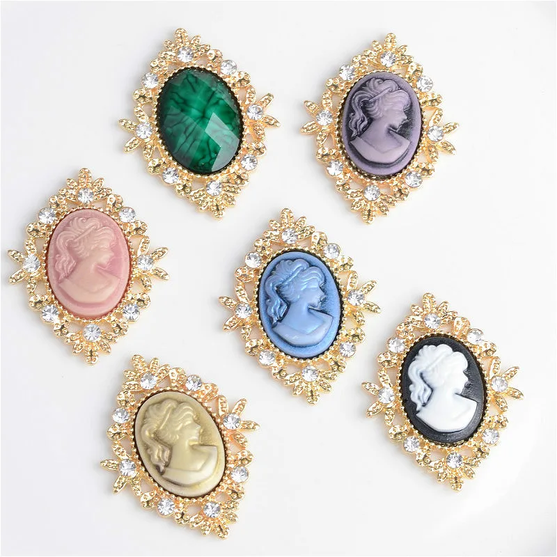 

5pcs/lot Golden Hollow out Oval Crystal Glass Queen Cameo Beauty Head Rhinestone Plate Button Sewing Cloth Craft Jewelry DIY