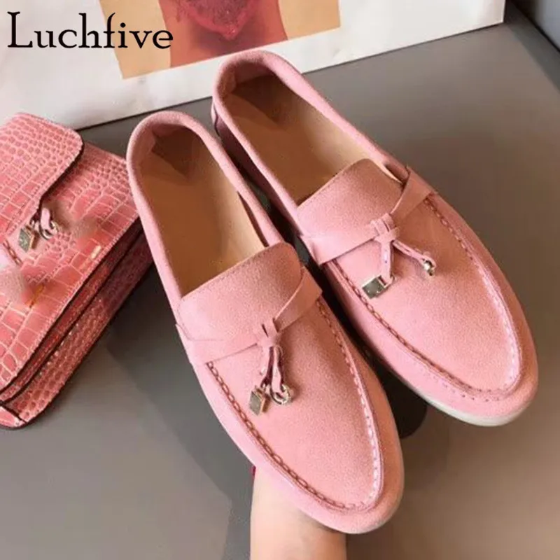 pink Новинка; женские замшевые туфли с кисточками; модные туфли телесного цвета на плоской подошве; женские лоферы без застежки с круглым носком; сезон Ранняя весна; Zapatos De Mujer - Цвет: pink