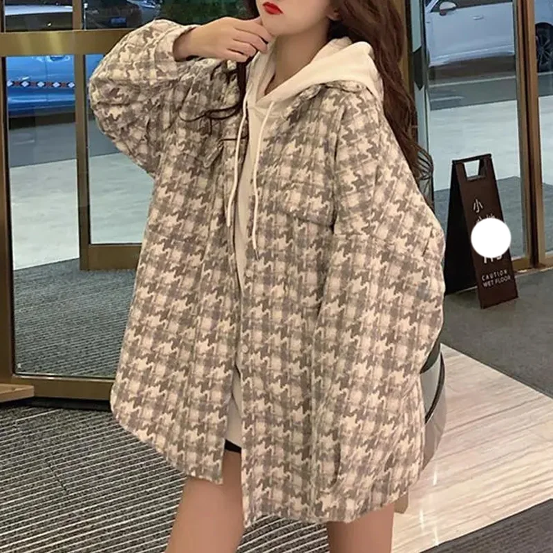 

Корейская Свободная Повседневная Толстая теплая рубашка, Женская куртка, осень 2021, универсальный карман, отложной воротник, длинный рукав, уличная одежда