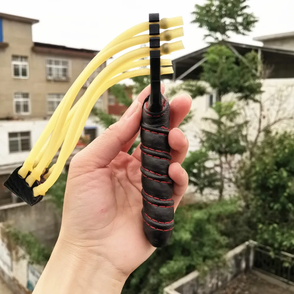 

High quality high power outdoor shooting titanium steel slingshot adult hunting shooting bow competition professional bow