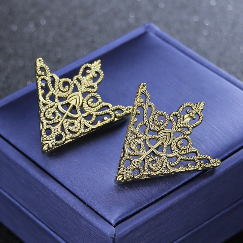 2 шт. винтажные полые треугольные булавки на воротник рубашки модные стразы брошь