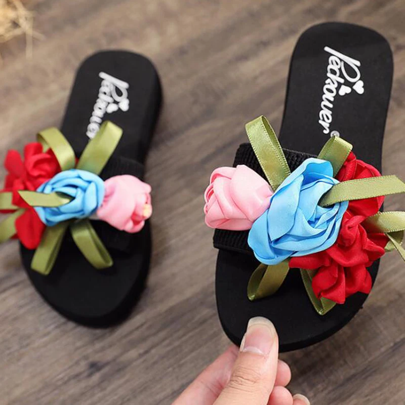 Новинка летняя Нескользящая модная пляжная обувь для девочек одно слово