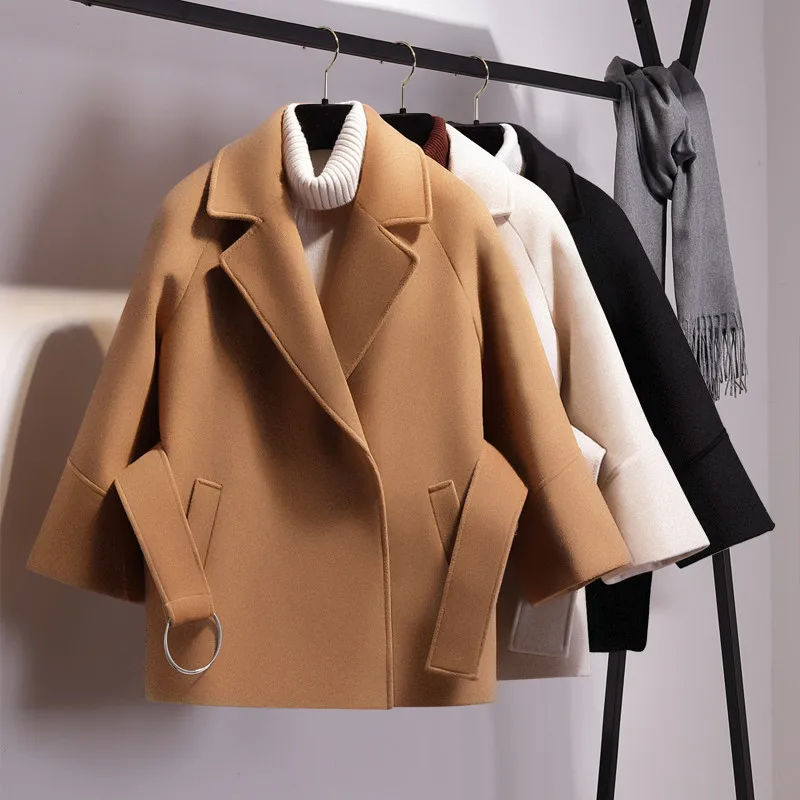 

2020 Autumn Winter Women Coats Short Woolen Coat New Fashion Cape Coat Female Belt Jacket Black Khaki Apricot Plus Size Top M451