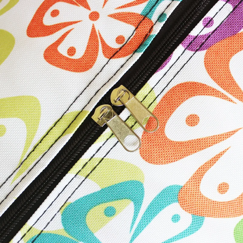 Вместительный чемодан для путешествий светильник кие деловые поездки