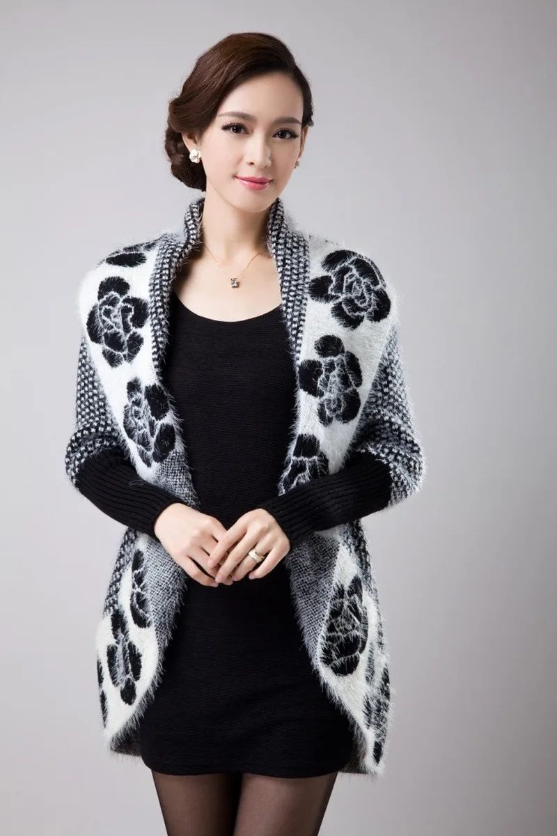 

GOOHOJIO Autumn New Knit Female Cardigan Loose Streetwear Knit Sweater Coat Floral Print V Neck knitted cardigans Women Jackets