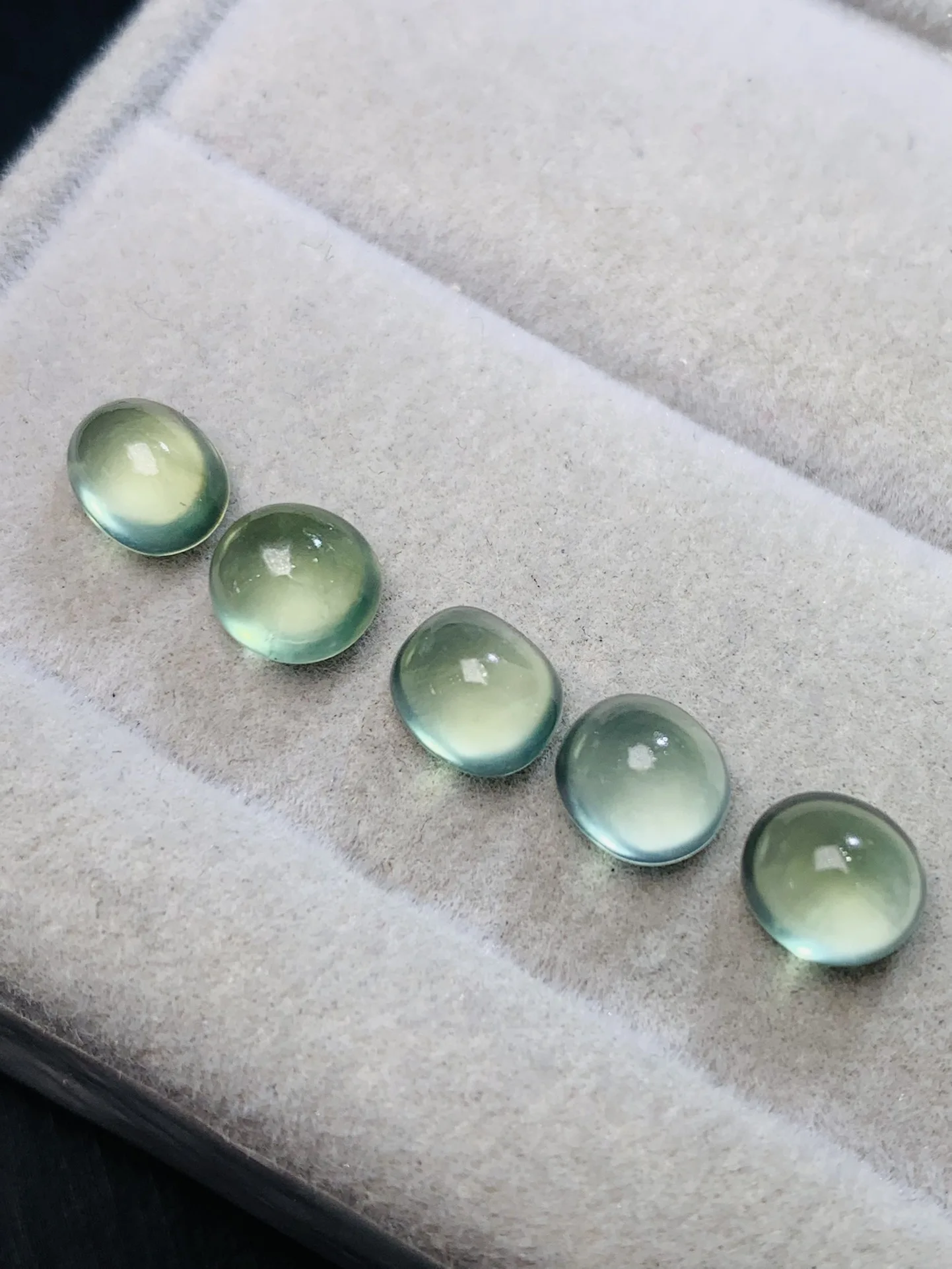 Natural prehnite loose stone bright luster Oval Making stud rings accessories gem jewelry edelstenen bijoux femme sieraden taki
