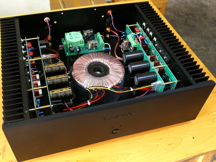 

Burned Pure Rear Power Amplifier D9