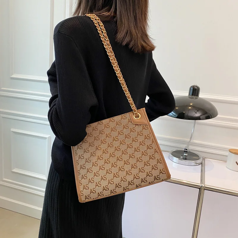 

2022 Winter new Wool women handbag designer chain Shoulder bag for Female Totes Ladies Messenger Crossbody bag bolsa sling bags