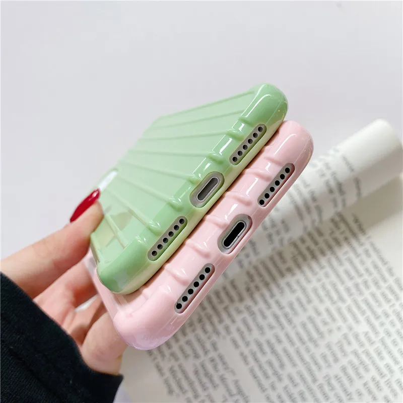 

Soft TPU Suitcase Cute Vintage Phone Case For Iphone 12 11 Pro XS Max X XR 6 s 7 8 Plus Case luxury Shockproof Stripe Back Cover