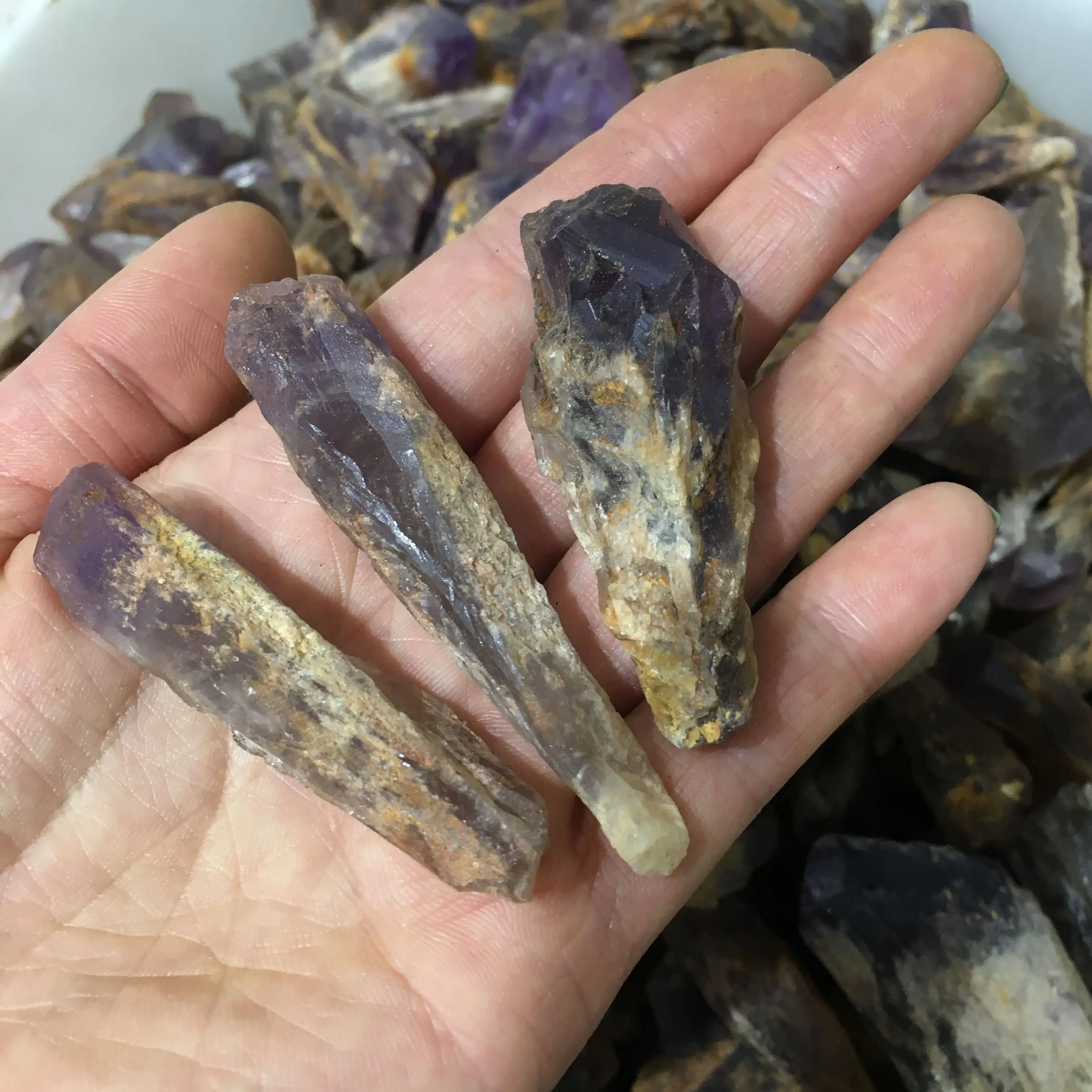

3pcs Natural Amethyst Quartz Cluster Crystal Rod Point Specimen Scepter Lucky Spirit Healing Natural Gem And Crystal Energy Crys