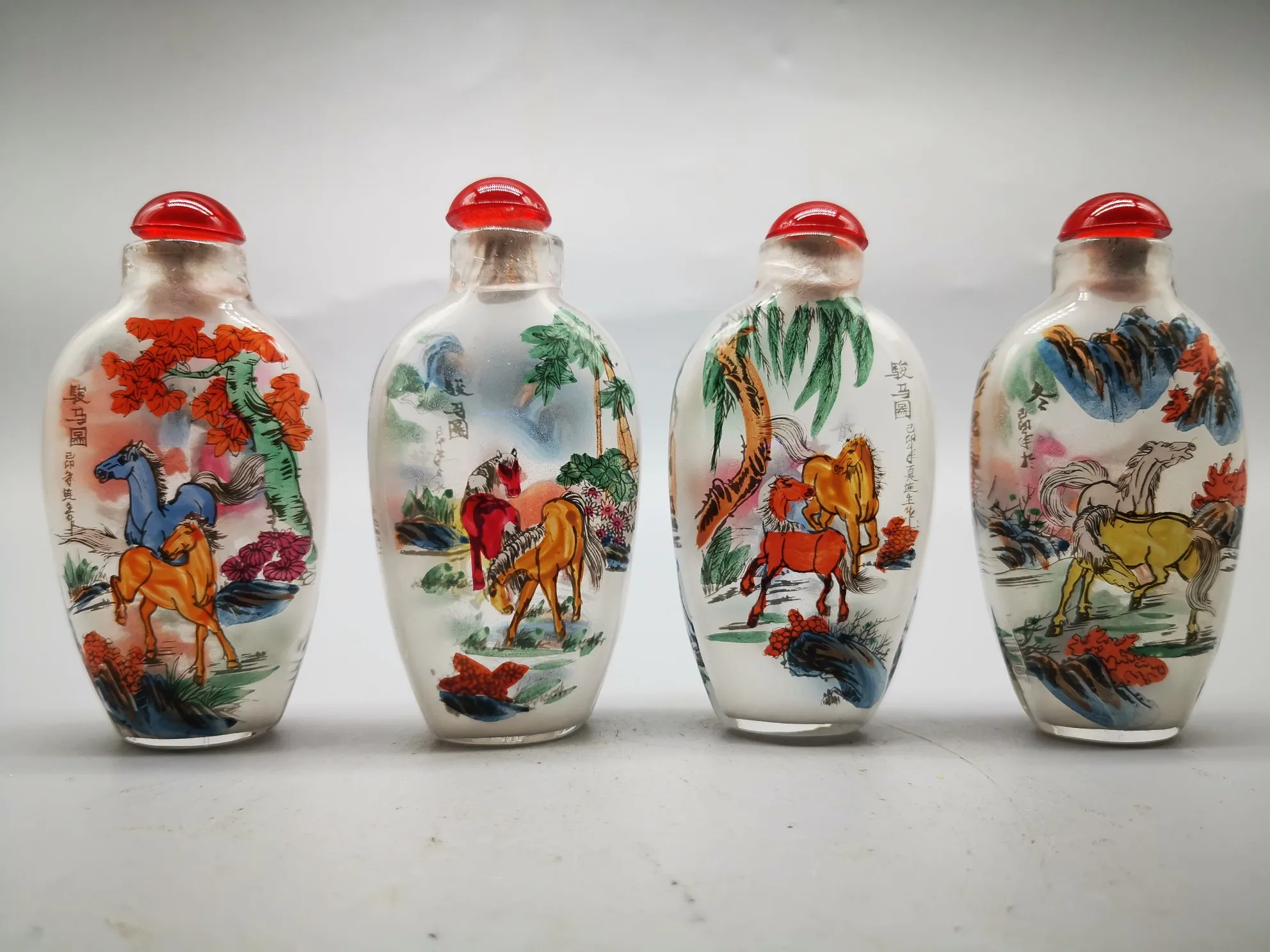 

Collectable China Snuff Bottles Coloured Glaze Hand-Painted Eight The Horse Drawing Coloured Drawing Home Decoration