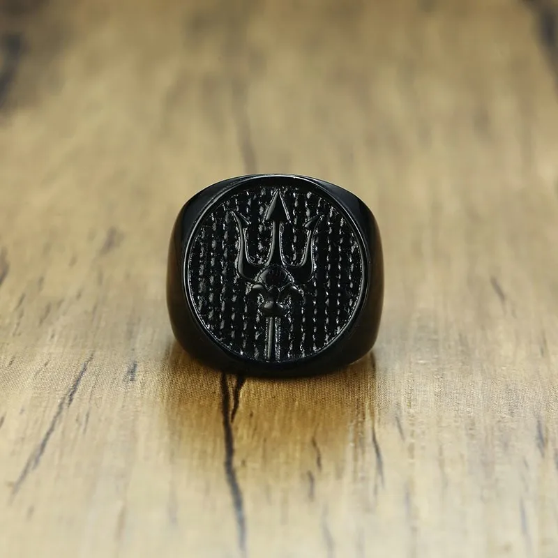 Кольцо медальон с трезубьями Нептуна для мужчин нержавеющая сталь черный