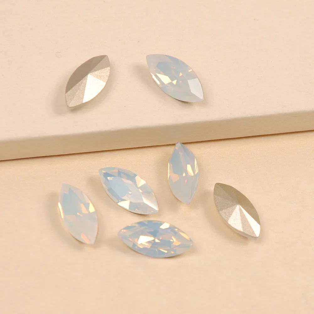 YANRUO Top Quality Crystal White Opal Color Navette Shape Different Size Non Hotfix Stone Super Bright Glass Strass Nail Art Gem | Красота и