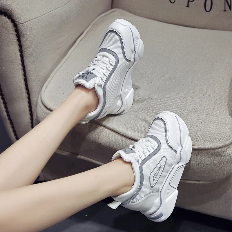 Модная женская повседневная обувь на платформе Сетчатая дышащая танкетке