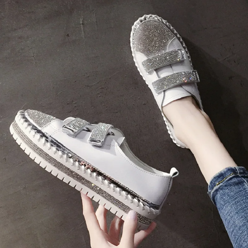 Одноногая женская обувь 2019 г. Новая повседневная на плоской подошве со стразами