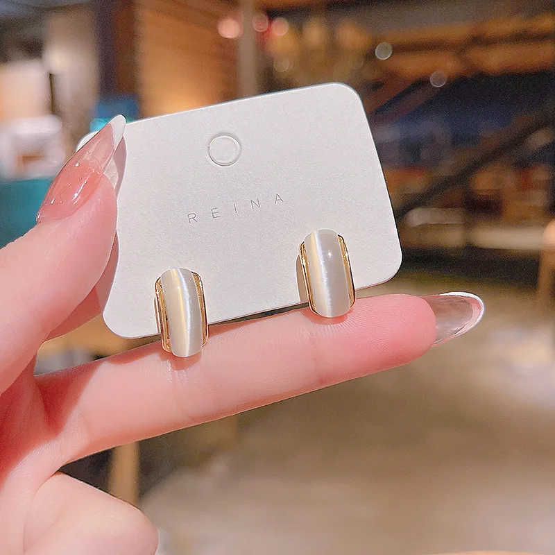 

S925 Silvers French Retro Semicircle Shiny Earrings Female Geometric Wholesale Jewellery for Women Exquisite