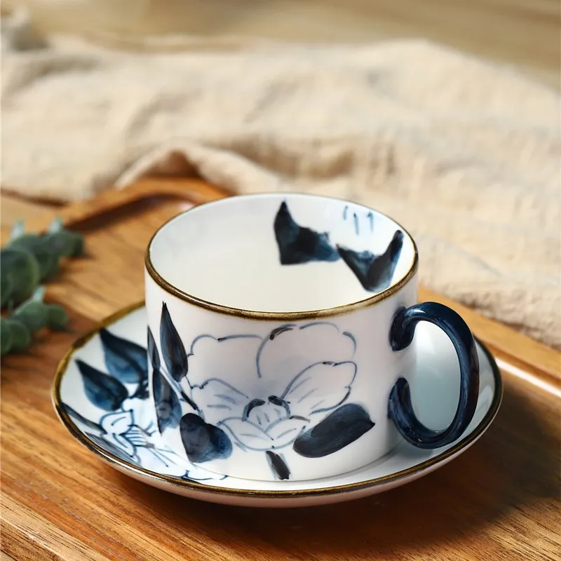 

Hand-painted hand-painted underglaze Saussurea coffee cup and saucer soft personality and creativity coffee cup canecas