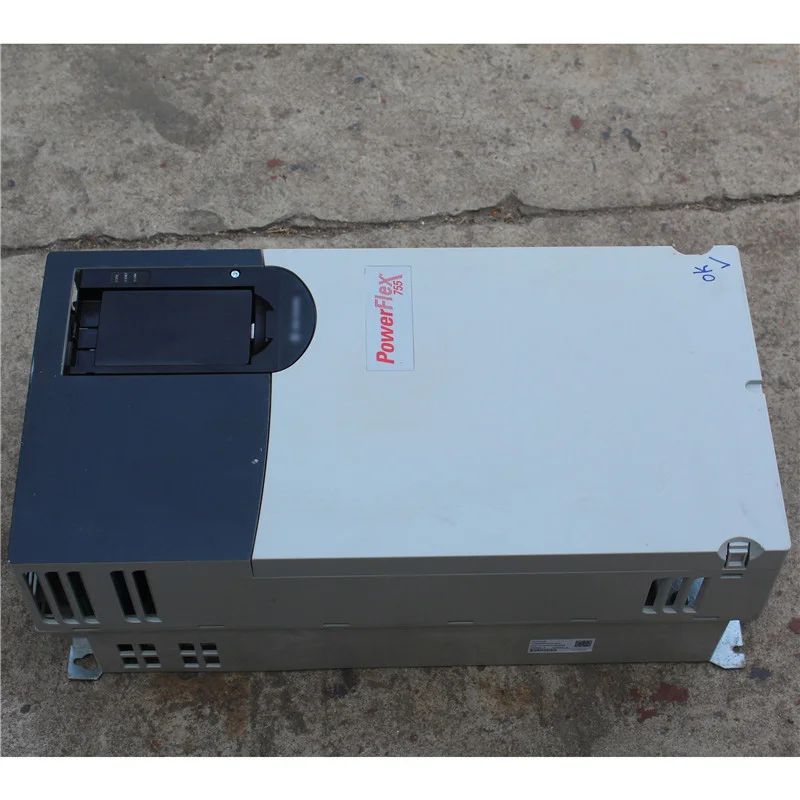 

PowerFlex 755 AC упакованный привод 60 л.с. 45 кВт 20g11nc085aa0nnn Ser.A