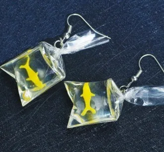 Новое поступление серьги-гвоздики красного и желтого цвета прозрачные серьги из