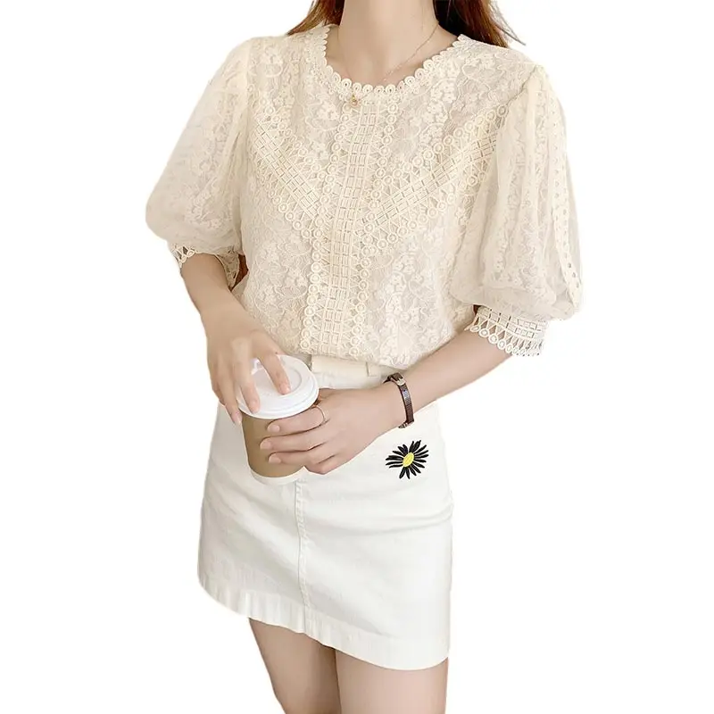 

Casual O-neck Women Lace Blouse New Lantern Sleeve Elegant Patchwork Crochet Women Shirt Plus Size Clothing Blusas Mujer 14376