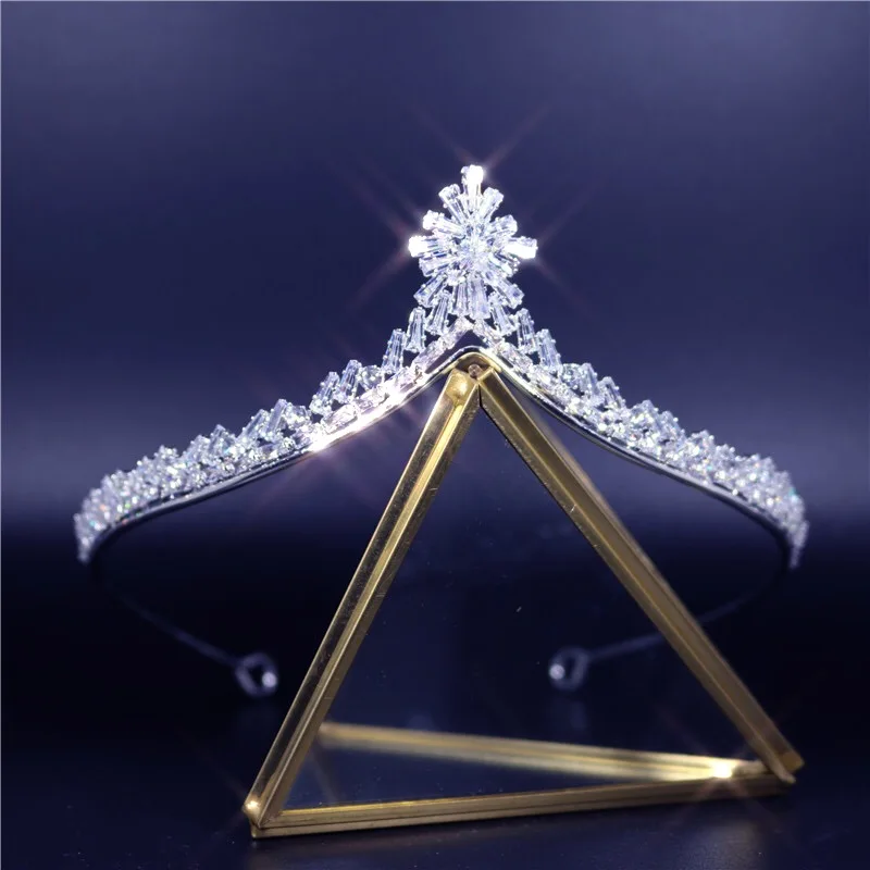 

2020 New Bling Zircon Crystal Tiaras Vintage Rhinestone Pageant Crown Baroque Bridal Wedding Hair Jewelry Accessories Gift