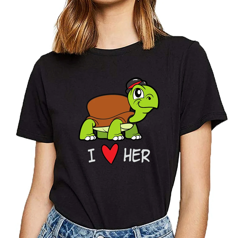 

Женская футболка с надписью «i love her valentines»