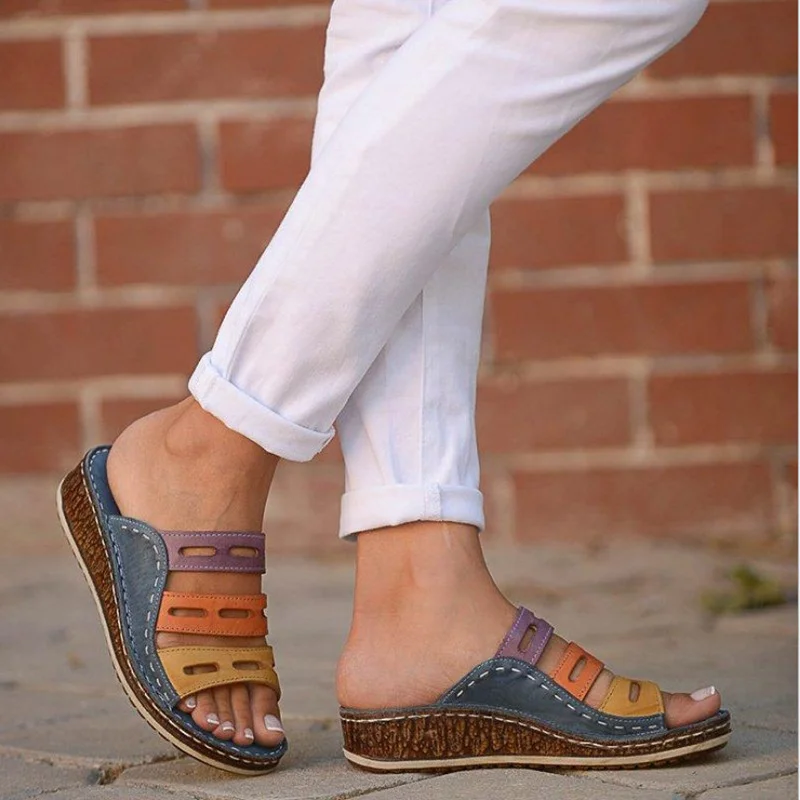 

Women's Sandals Retro Three-color Stitching Open-toed Sandals Flat Shoes Outdoor Leisure Beach Shoes Thick-soled Non-slip Shoes
