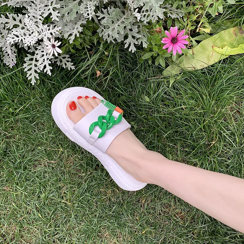 

New Spring Slippers Women Fashion Metal Chain Decorated Flat Sandals Casual Shoes Outdoor Slides Zapatillas Mujer