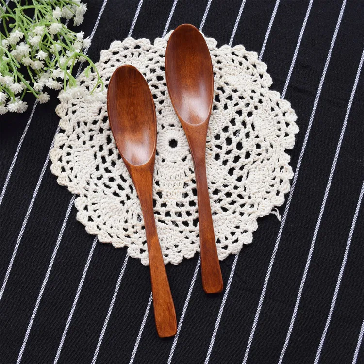 Конкурентоспособная продукция лаковая ложка в форме эллипса деревянная