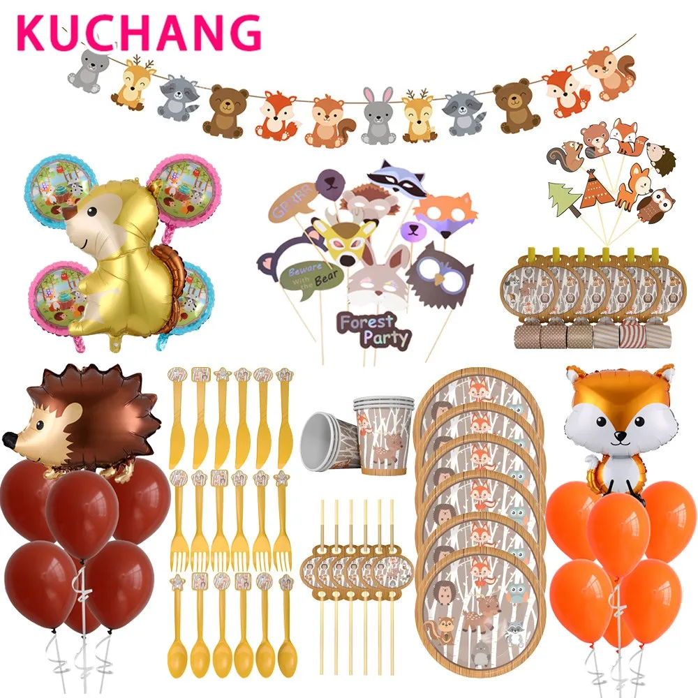 Набор одноразовой столовой посуды с изображением леса животного