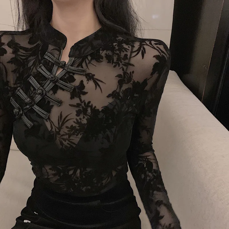

Sexy Lace Shirt 2020 Spring New Retro Disc Buckle See Through Black Top Punk Slim Embriodery T-shirt Women Nightclub Clothing