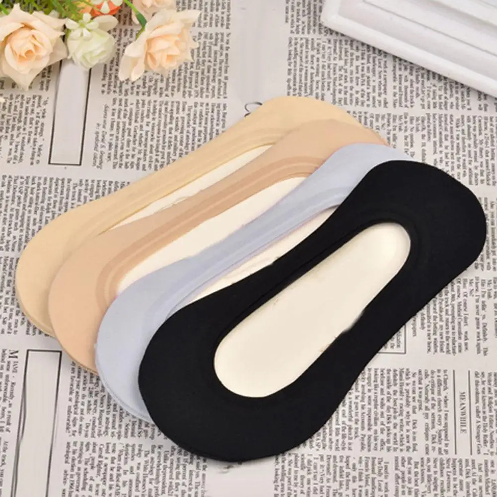 Женские короткие однотонные невидимые носки-башмачки для тренировок мягкие |