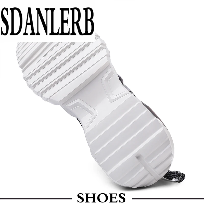 

Times New Roman Spring Height Increasing Comfortable Men Chunky Sneakers 2021 Fashion Breathable Light Adult Male Casual Shoes