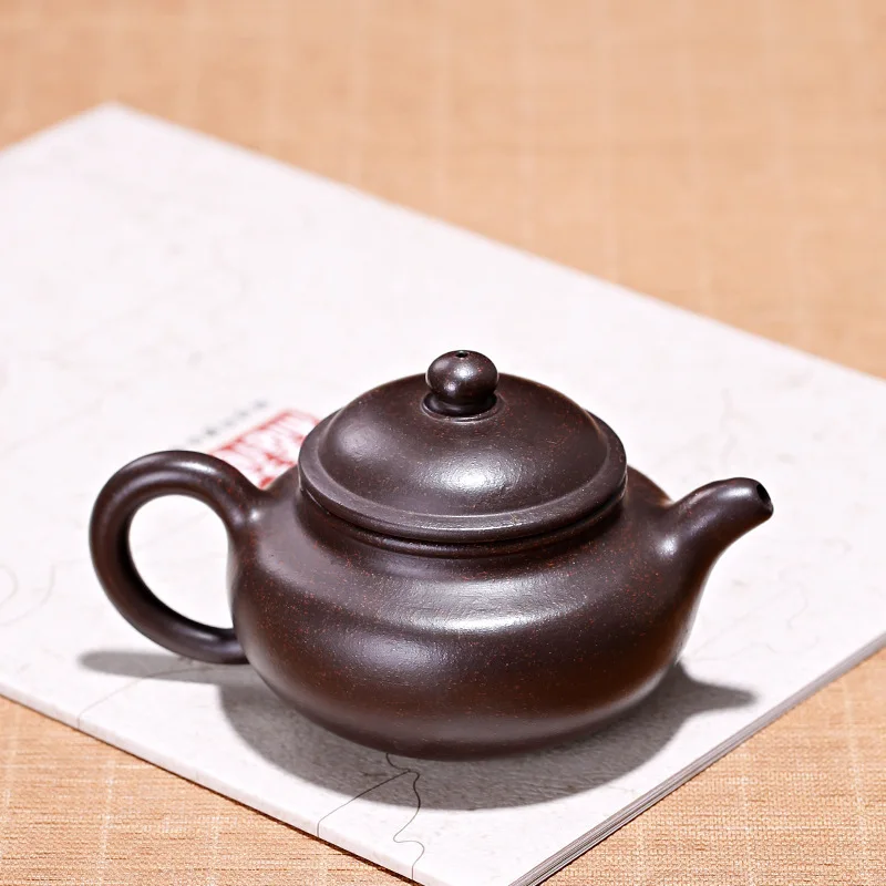 Античный чайник из фиолетовой глины плоский старинный ручной работы кунг