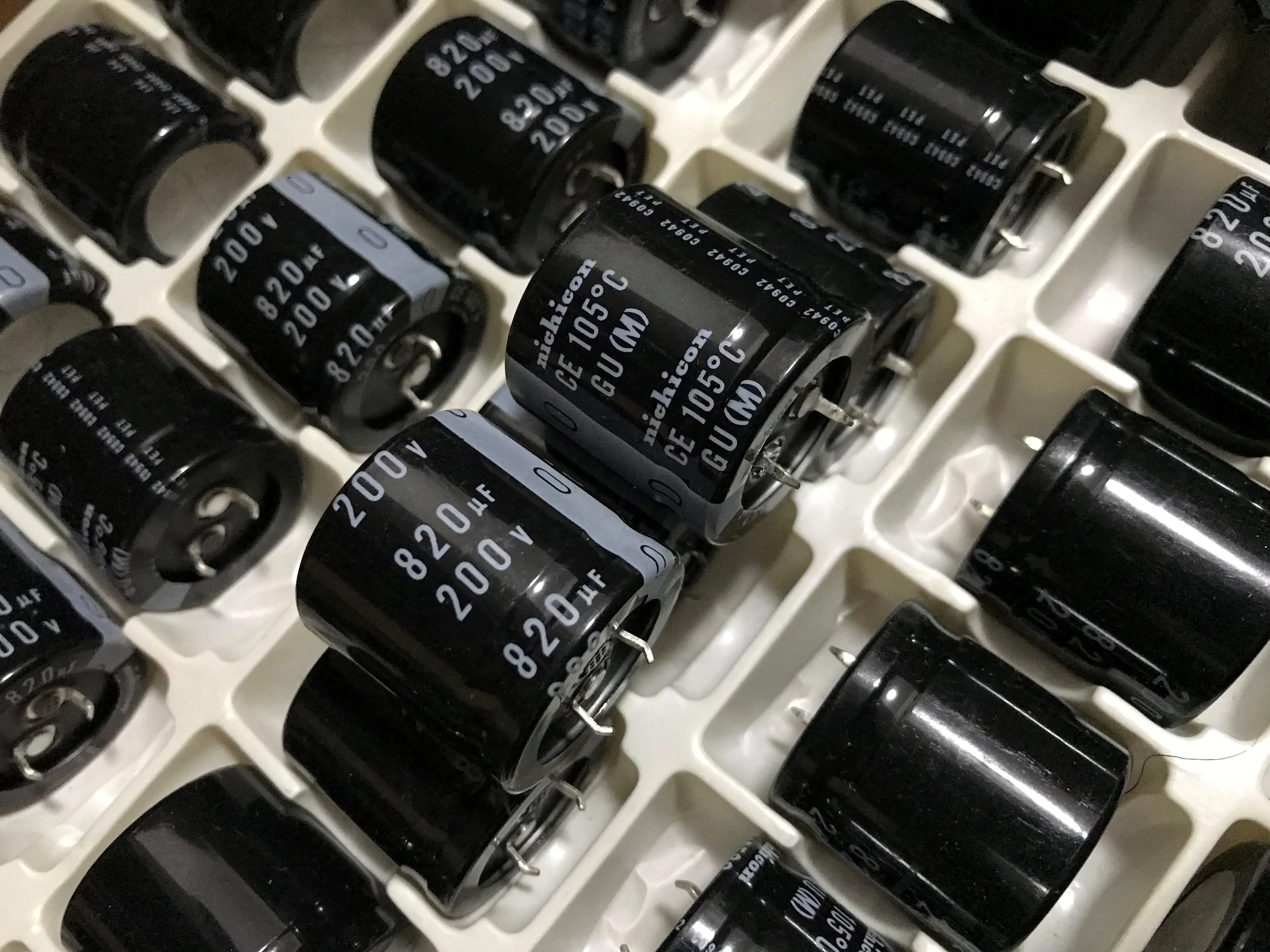 5 предметов в лоте 10 шт. 820 мкФ 200V NICHICON GU серии 30x30mm высокое качество 200V820uF простая