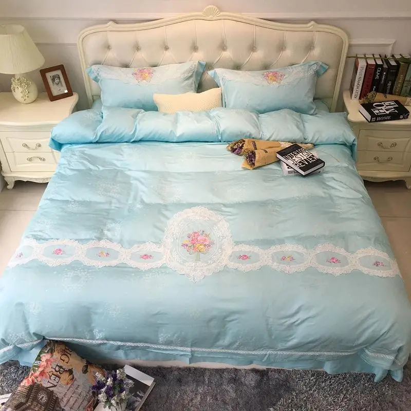 

4Pcs luxury Silk Cotton satin Jacquard Colored embroidery Bedding Set lace Duvet cover set Bedsheet Pillowcases Queen King Size
