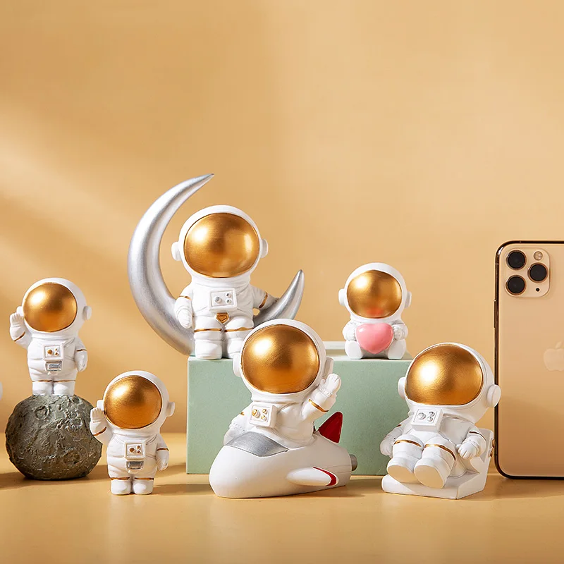 

nordic home decoration accessories living room desk decor Figurine miniatures astronaut decorative figures figurine astronaut