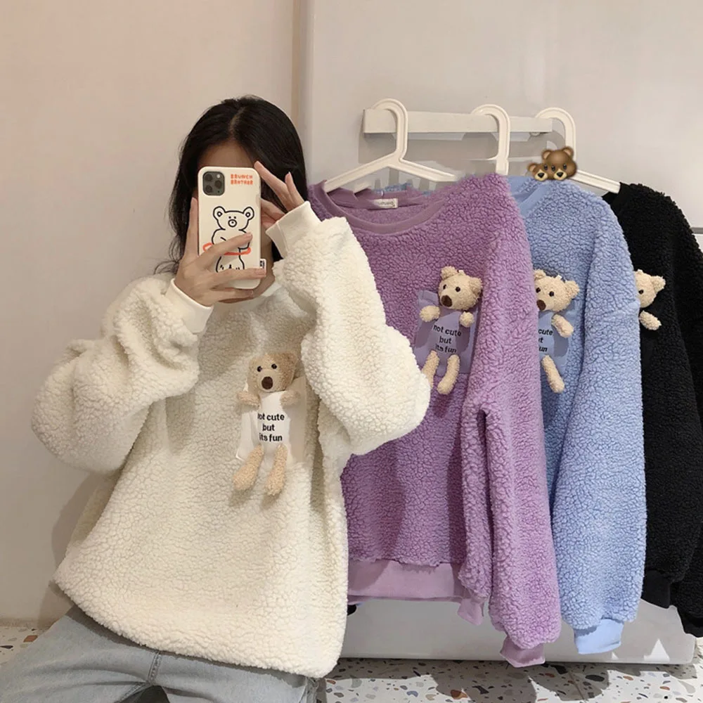 

Winter Women's Warm Flannel Pullover Sweatshirt Embroidery Letters Pocket with Bear Toy Inside Hoodies Casual Cute Streetwear
